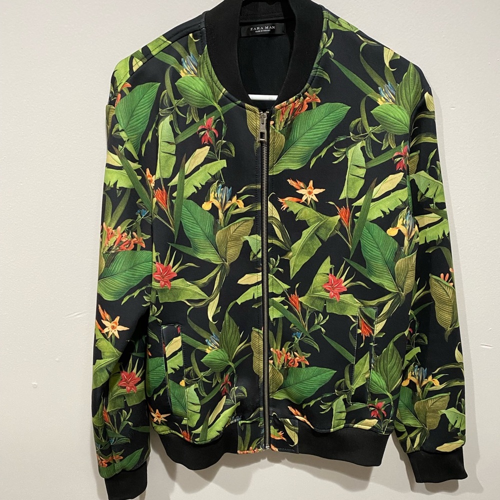 ZARA MEN’S PRINTED JACKET WITH POCKETS